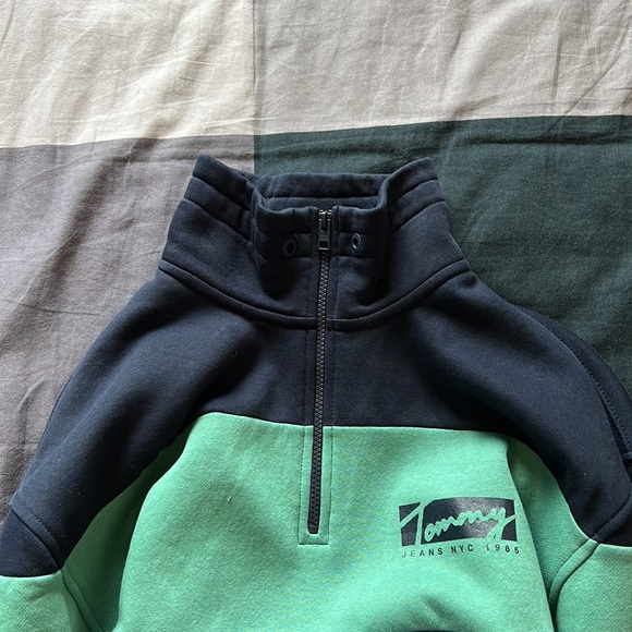 Tommy Jeans 1/4 Zip Sweater (Green/Blue/Red) - Men’s M - Picture 9 of 9